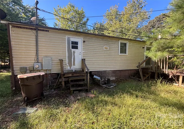 Photo 3 of Single family home for sale at 7823 High Ter Ln, Denver, NC 28037 | MLS# 4430197 | Listing updated on 2026-10-02