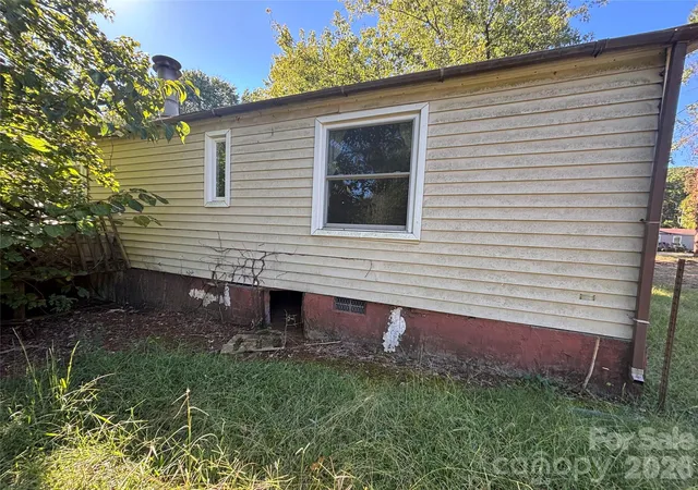 Photo 4 of Single family home for sale at 7823 High Ter Ln, Denver, NC 28037 | MLS# 4430197 | Listing updated on 2026-10-02