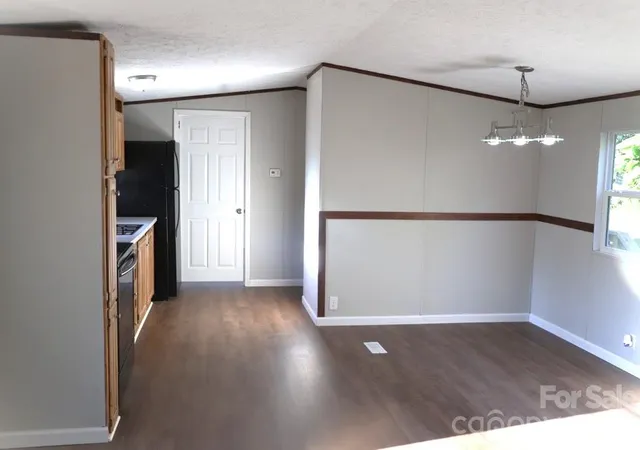 Photo 4 of Single family home for sale at 155 Owl Holw Rd, Marion, NC 28752 | MLS# 4430204 | Listing updated on 2026-10-03
