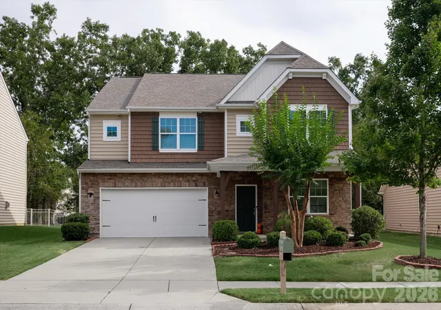 Photo 1 of Single family home for sale at 2712 Lawson Dr, Waxhaw, NC 28173 | MLS# 4430224 | Listing updated on 2026-10-09