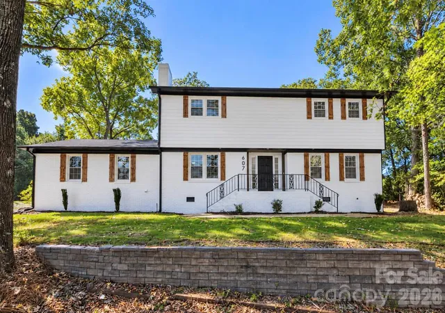 Photo 1 of Single family home for sale at 607 Willow Ln, Harrisburg, NC 28075 | MLS# 4430226 | Listing updated on 2026-10-02