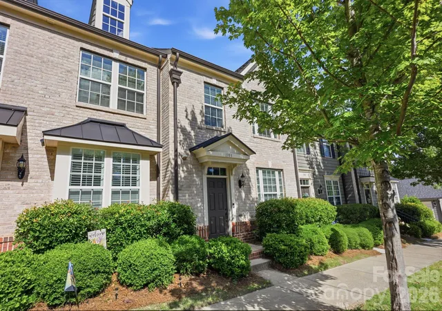 Photo 3 of Townhouse for sale at 1353 Jacemans Way, Cornelius, NC 28031 | MLS# 4430233 | Listing updated on 2026-10-02