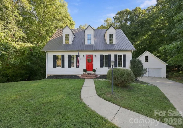 Photo 1 of Single family home for sale at 205 Colonial Ave, Concord, NC 28025 | MLS# 4430236 | Listing updated on 2026-10-01