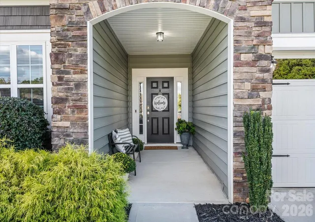 Photo 3 of Single family home for sale at 2003 Harvest Time Ln, Waxhaw, NC 28173 | MLS# 4430240 | Listing updated on 2026-10-05