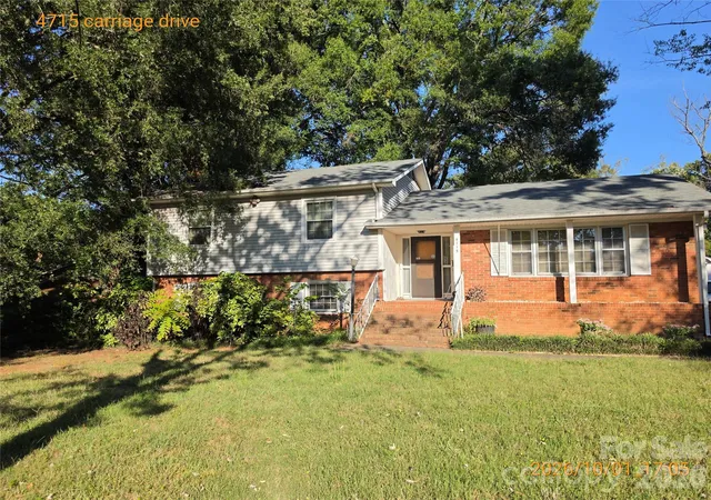 Photo 1 of Single family home for sale at 4715 Carriage Dr Cir, Charlotte, NC 28205 | MLS# 4430241 | Listing updated on 2026-10-03