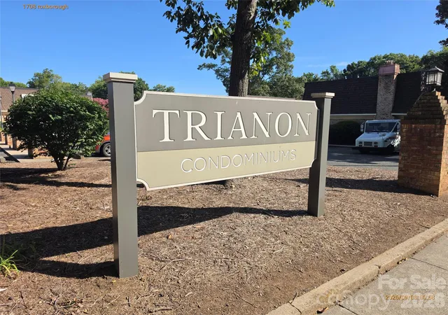 Condo for sale at 1708 Roxborough Rd #A, Charlotte, NC 28211 | MLS# 4430245