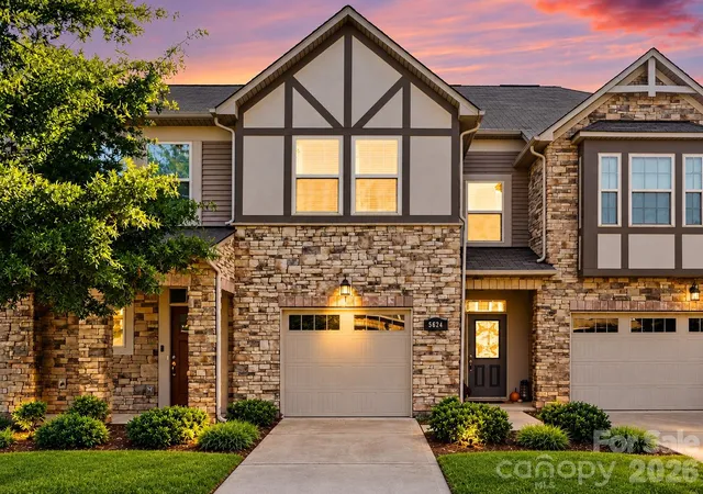 Townhouse for sale at 5624 Garrow Glen Rd, Charlotte, NC 28278 | MLS# 4430247