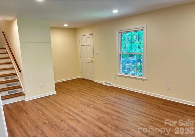 Photo 4 of Single family home for sale at 1140 Fieldstone Rd, Mooresville, NC 28115 | MLS# 4430249 | Listing updated on 2026-10-12
