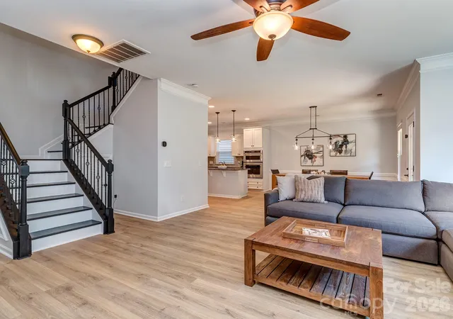Photo 4 of Sale Pending at 3827 Park S Sta Blvd, Charlotte, NC 28210 | MLS# 4430256 | Listing updated on 2026-10-08