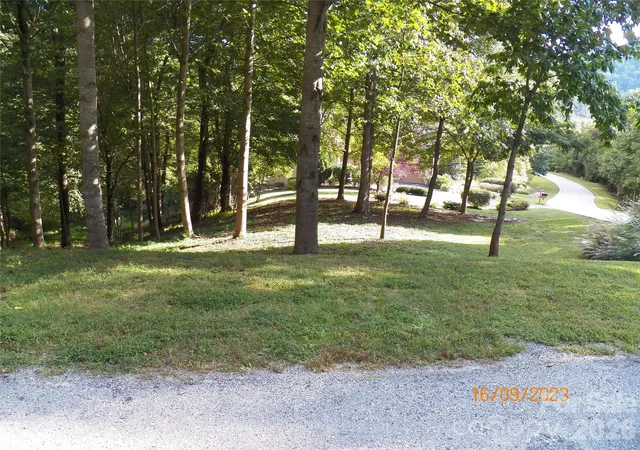 Land for sale at 270 Somersby Pkwy, Hendersonville, NC 28739 | MLS# 4430258