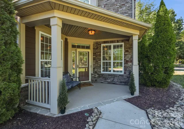 Photo 2 of Single family home for sale at 12902 Blakemore Ave, Huntersville, NC 28078 | MLS# 4430263 | Listing updated on 2026-10-07