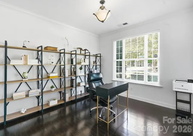 Photo 4 of Single family home for sale at 12902 Blakemore Ave, Huntersville, NC 28078 | MLS# 4430263 | Listing updated on 2026-10-11