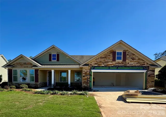 Photo 2 of Single family home for sale at 8913 Silver Springs Ct, Charlotte, NC 28215 | MLS# 4430271 | Listing updated on 2026-10-08