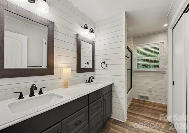 Photo 4 of Single family home for sale at 211 W 21st Street, Kannapolis, NC 28081 | MLS# 4430291 | Listing updated on 2026-10-03