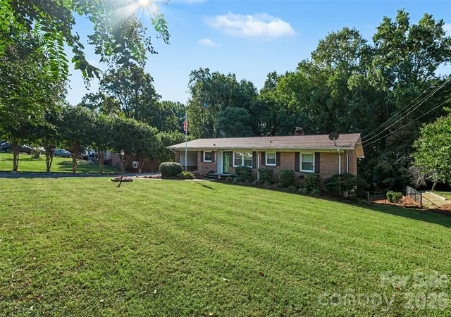 Photo 1 of Single family home for sale at 211 W 21st Street, Kannapolis, NC 28081 | MLS# 4430291 | Listing updated on 2026-10-03