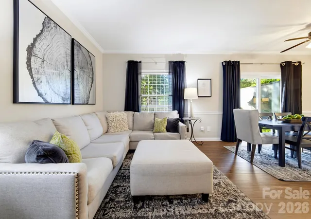 Listing Photo 4 - Condo for sale in building located at 5901 Quail Holw Rd, Charlotte, NC 28210 - Unit #F