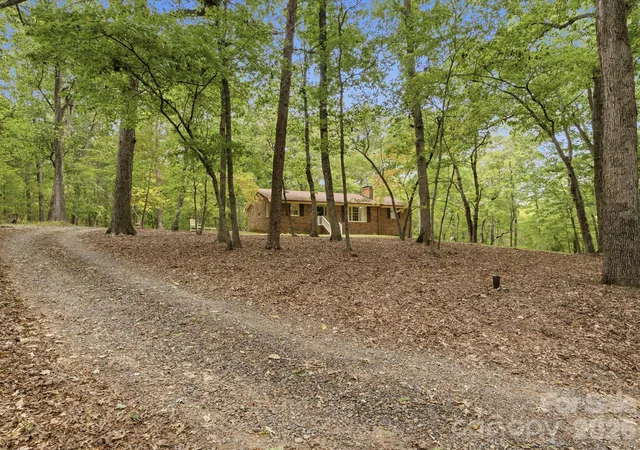 Photo 3 of Single family home for sale at 26729a Valley Dr, Albemarle, NC 28001 | MLS# 4430300 | Listing updated on 2026-10-15