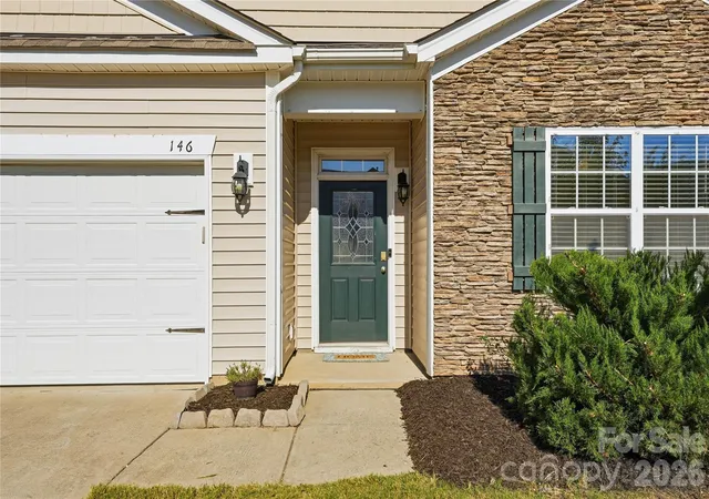 Photo 3 of Single family home for sale at 146 N Cromwell Dr, Mooresville, NC 28115 | MLS# 4430306 | Listing updated on 2026-10-06