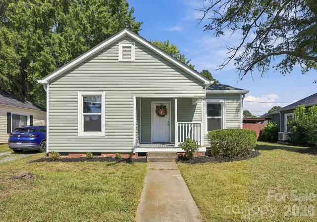 Photo 1 of Single family home for sale at 1006 W C St, Kannapolis, NC 28081 | MLS# 4430307 | Listing updated on 2026-10-01