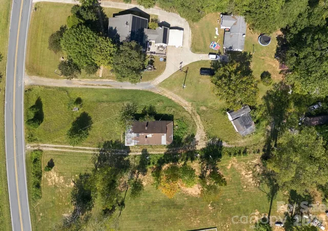 Photo 3 of Single family home for sale at 1270 Henderson Grv Church Rd, Salisbury, NC 28147 | MLS# 4430315 | Listing updated on 2026-10-03