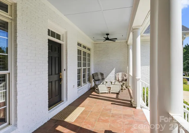 Photo 3 of Single family home for sale at 21325 Summerbrook Dr, Cornelius, NC 28031 | MLS# 4430317 | Listing updated on 2026-10-05