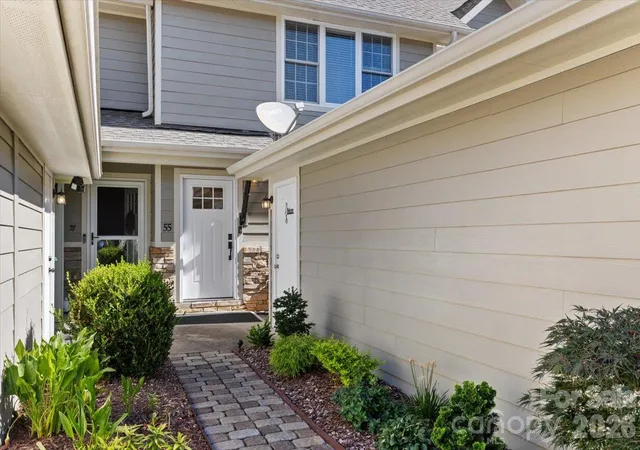 Photo 4 of Condo for sale at 55 Rotunda Cir #1403, Asheville, NC 28806 | MLS# 4430318 | Listing updated on 2026-10-04