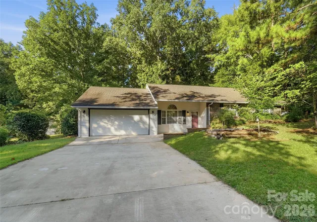 Photo 3 of Single family home for sale at 8004 Agape Ln, Waxhaw, NC 28173 | MLS# 4430325 | Listing updated on 2026-10-04