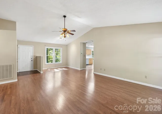 Photo 3 of Sale Pending at 614 Stonehaven Ct, Clover, SC 29710 | MLS# 4430328 | Listing updated on 2026-10-19