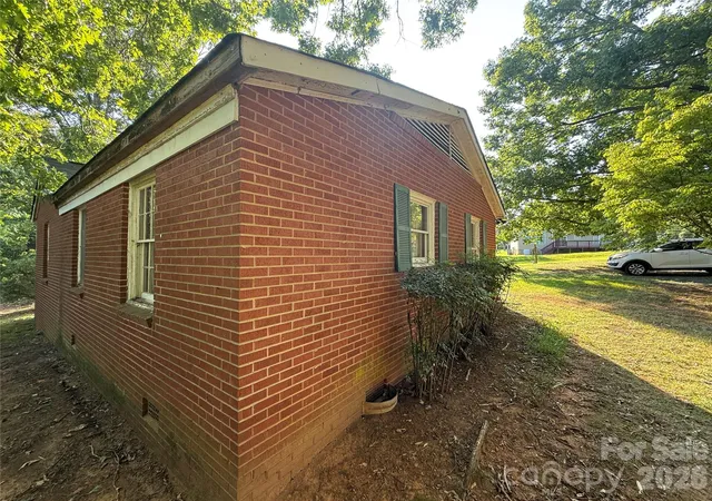 Single family home for sale at 8915 Idlewild Rd, Charlotte, NC 28227 | MLS# 4430332
