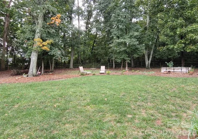 Photo 2 of Single family home for sale at 2117 London Ln, Belmont, NC 28012 | MLS# 4430335 | Listing updated on 2026-10-10