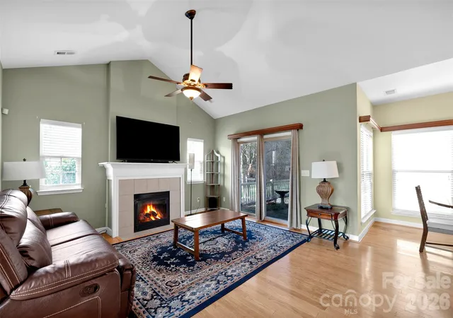 Photo 3 of Townhouse for sale at 4767 Polo Gate Blvd, Charlotte, NC 28216 | MLS# 4430343 | Listing updated on 2026-10-01