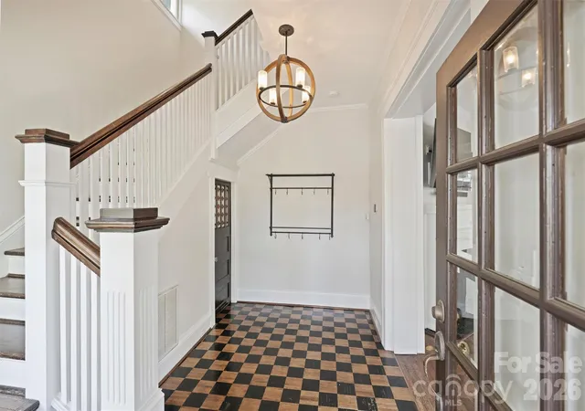 Photo 3 of Single family home for sale at 712 Sunnyside Ave, Charlotte, NC 28204 | MLS# 4430348 | Listing updated on 2026-10-03