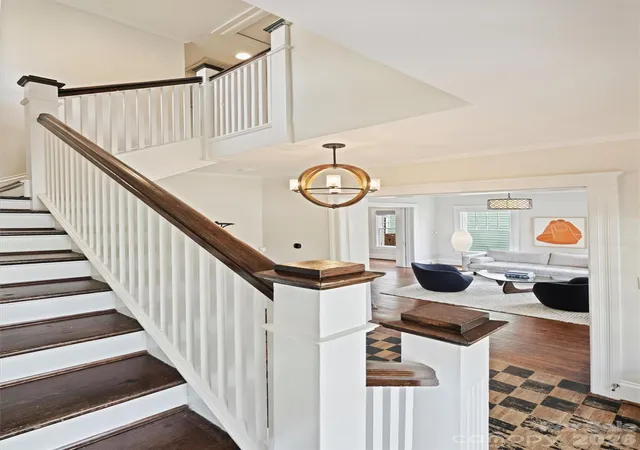 Photo 4 of Single family home for sale at 712 Sunnyside Ave, Charlotte, NC 28204 | MLS# 4430348 | Listing updated on 2026-10-03