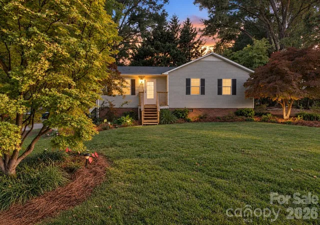Photo 1 of Single family home for sale at 217 23rd Street NW, Hickory, NC 28601 | MLS# 4430349 | Listing updated on 2026-10-03