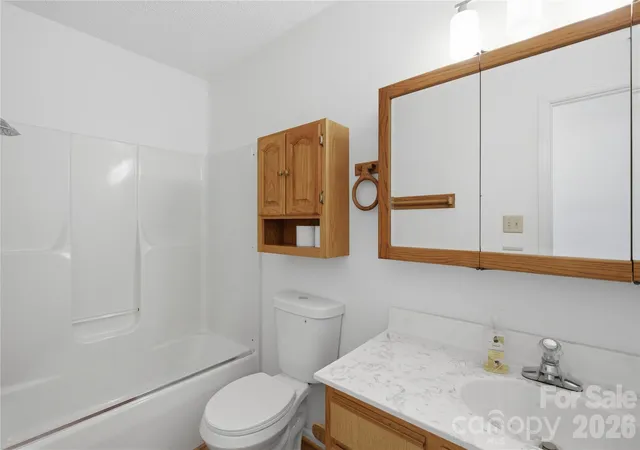Photo 28 of Single family home for sale at 217 23rd Street NW, Hickory, NC 28601 | MLS# 4430349 | Listing updated on 2026-10-03