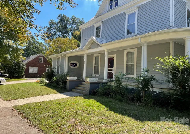 Listing Photo 5 - Condo for sale in building located at 334 Davie Ave, Statesville, NC 28677
