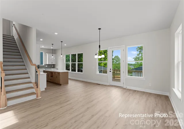 Photo 2 of Single family home for sale at 708 Ann Dr, Belmont, NC 28012 | MLS# 4430355 | Listing updated on 2026-10-03