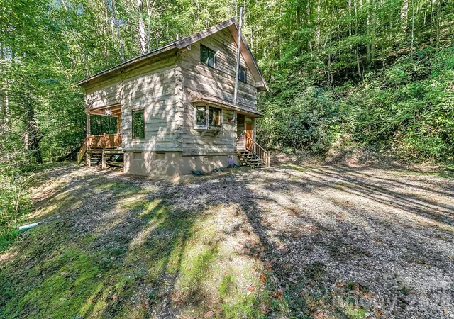 Photo 1 of Single family home for sale at 8579 Big Pine Rd, Marshall, NC 28753 | MLS# 4430378 | Listing updated on 2026-10-06