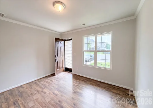 Photo 4 of Single family home for sale at 6130 Loy Ct, Charlotte, NC 28214 | MLS# 4430387 | Listing updated on 2026-10-01