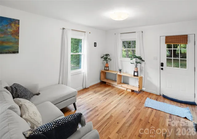 Photo 3 of Single family home for sale at 50 Long Cvs Rd, Candler, NC 28715 | MLS# 4430408 | Listing updated on 2026-10-02