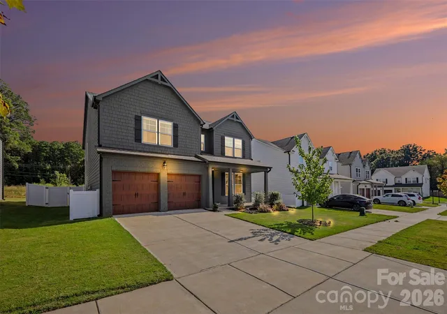 Photo 2 of Single family home for sale at 14107 Belmont Greene Dr, Charlotte, NC 28213 | MLS# 4430411 | Listing updated on 2026-10-08