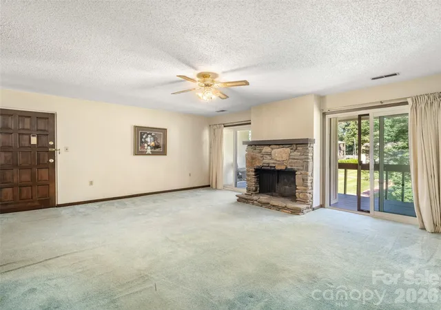 Listing Photo 5 - Condo for sale in building located at 111 Shepard Sq, Brevard, NC 28712 - Unit #605