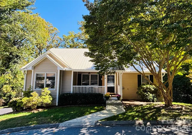 Single family home for sale at 2 Maybury Pl, Arden, NC 28704 | MLS# 4430417