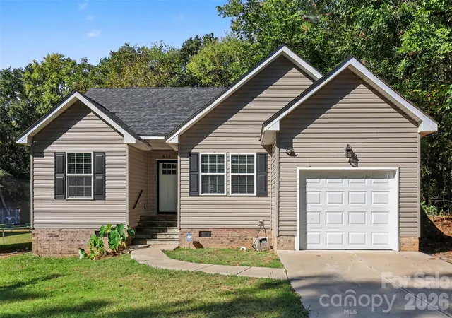 Single family home for sale at 633 Ashford St, Chester, SC 29706 | MLS# 4430424