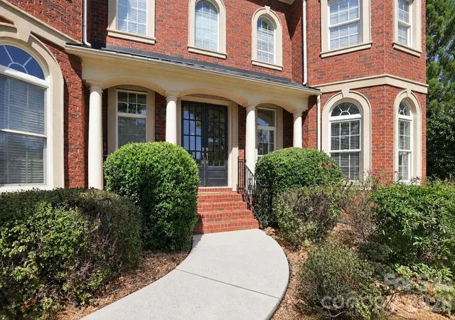 Photo 3 of Single family home for sale at 2309 Highland Forest Dr, Waxhaw, NC 28173 | MLS# 4430428 | Listing updated on 2026-10-09