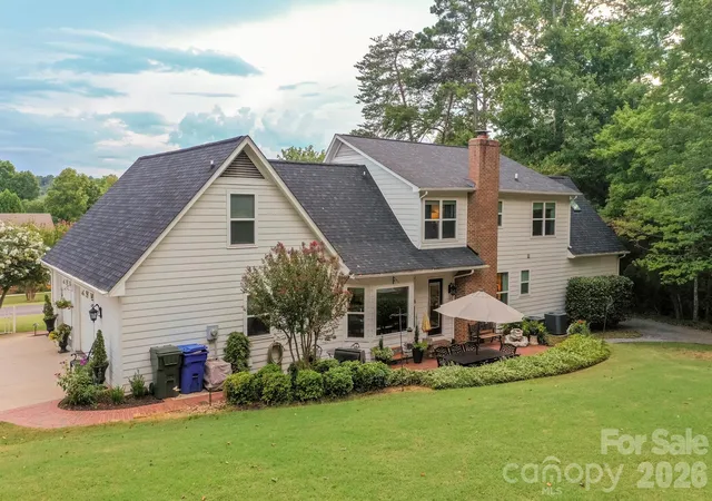 Photo 3 of Single family home for sale at 191 Briarwood Dr, Rutherfordton, NC 28139 | MLS# 4430437 | Listing updated on 2026-10-02