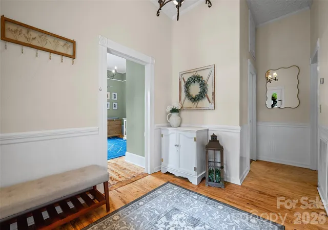 Photo 3 of Single family home for sale at 231 E Jefferson St, York, SC 29745 | MLS# 4430441 | Listing updated on 2026-10-20