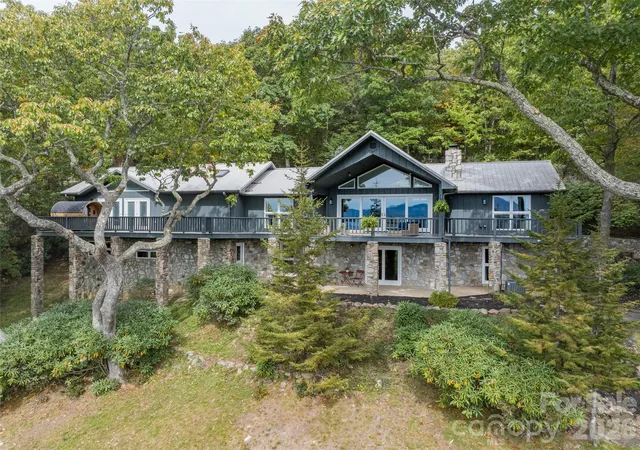 Photo 1 of Single family home for sale at 465 Leatherwood Rd, Maggie Valley, NC 28751 | MLS# 4430446 | Listing updated on 2026-10-13