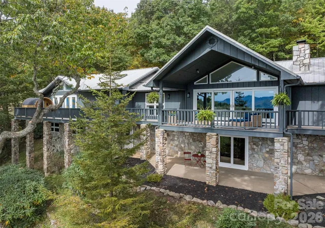 Photo 2 of Single family home for sale at 465 Leatherwood Rd, Maggie Valley, NC 28751 | MLS# 4430446 | Listing updated on 2026-10-13