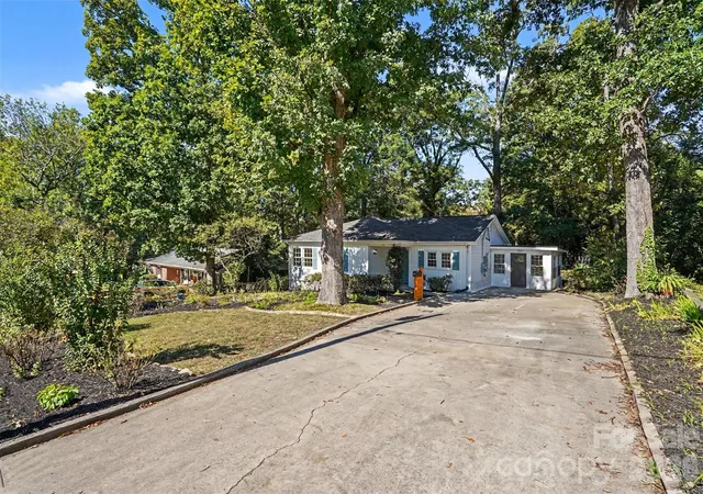 Photo 3 of Single family home for sale at 110 Hillside Ave SW, Concord, NC 28025 | MLS# 4430448 | Listing updated on 2026-10-03